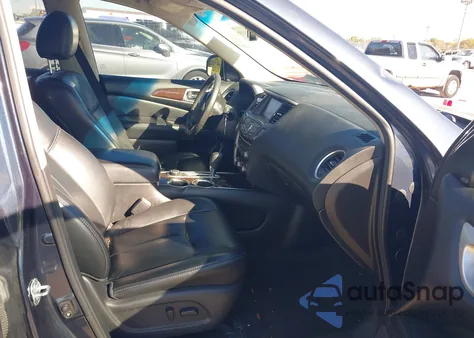 2016 Nissan Pathfinder Sl z USA, uszkodzony, nr VIN 5N1AR2MM0GC625764